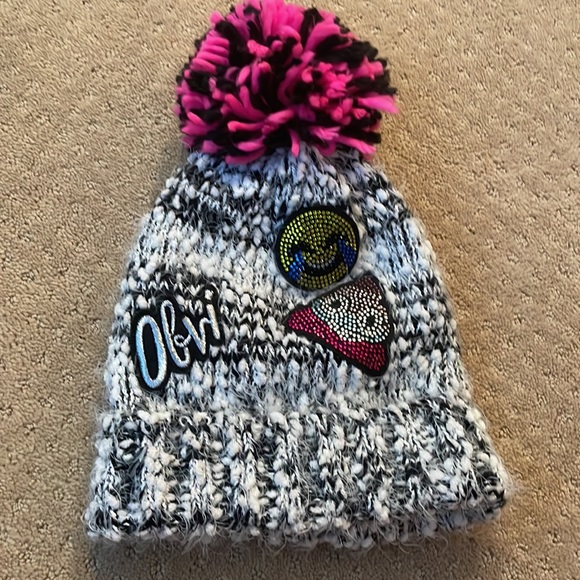 3 pack of girls winter hats - Picture 3 of 4